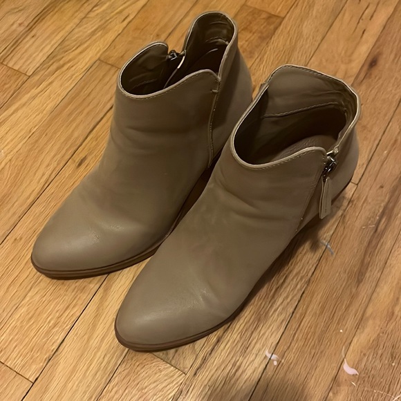 Mia boots - Picture 2 of 4